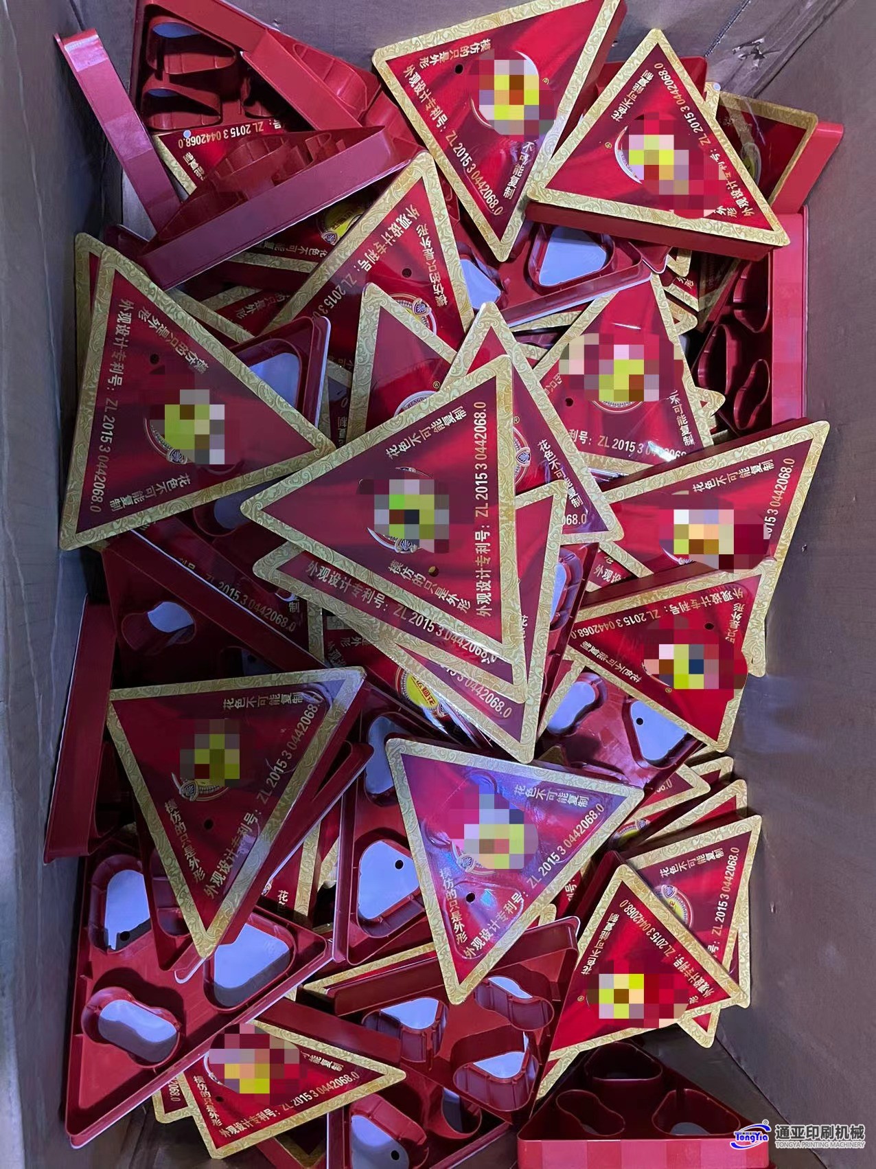 TYH-450STK18MJC煙花蓋熱轉(zhuǎn)印自動(dòng)封口機(jī) 封口機(jī) 食品封口機(jī) 煙花自動(dòng)封口機(jī)